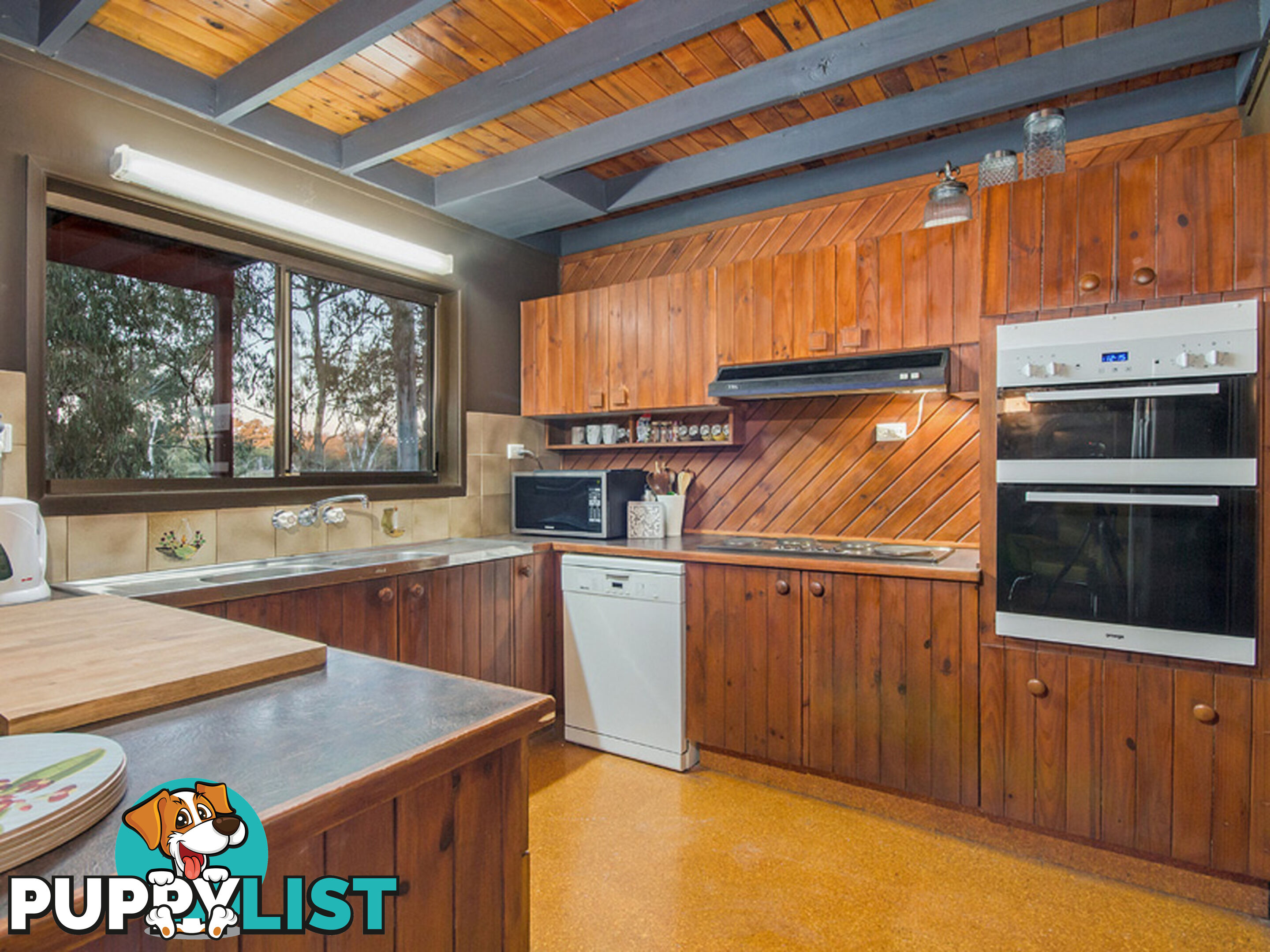 76 Leichhardt Crescent Barellan Point QLD 4306