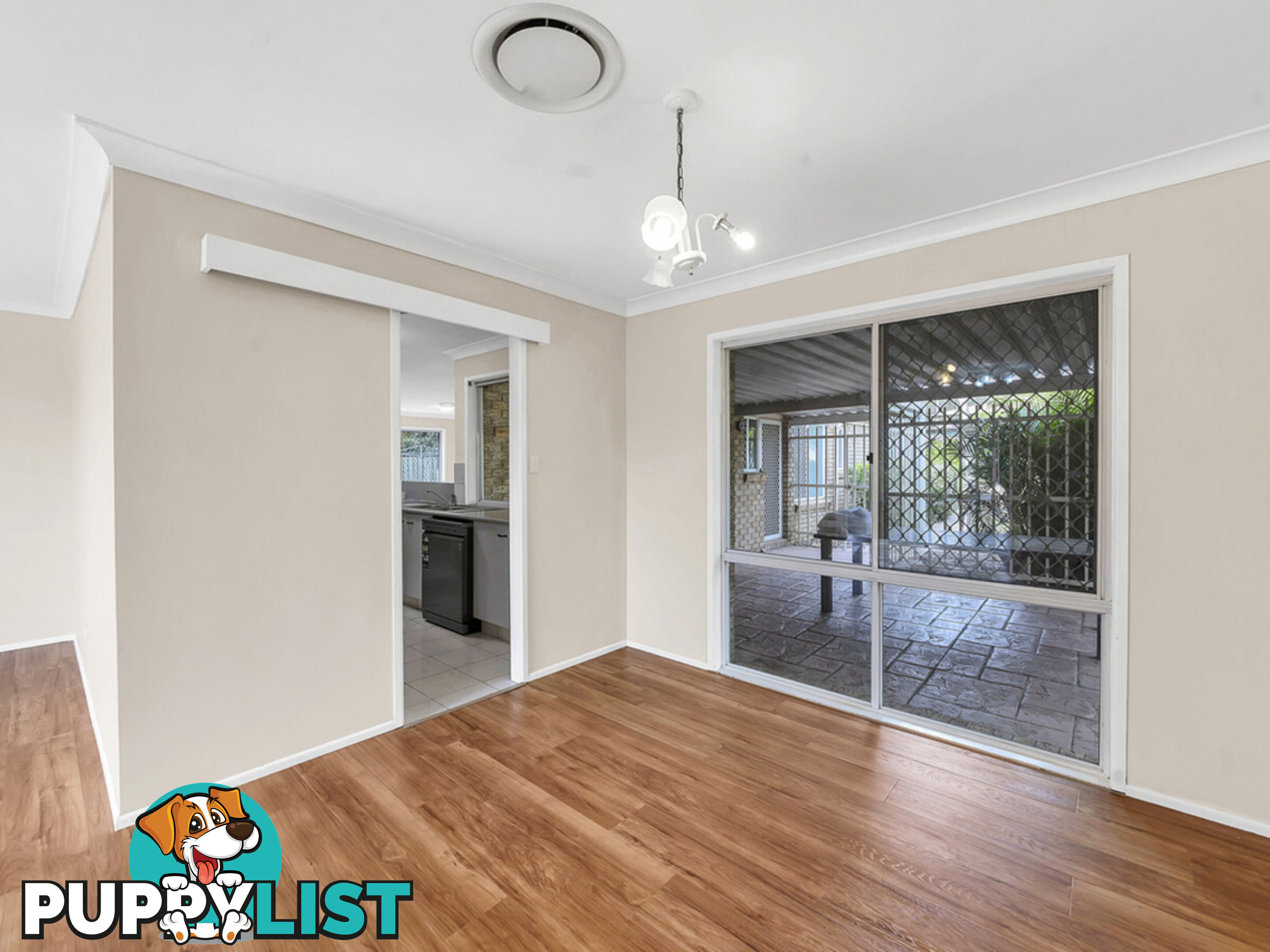 15 Kingston Way Raceview QLD 4305
