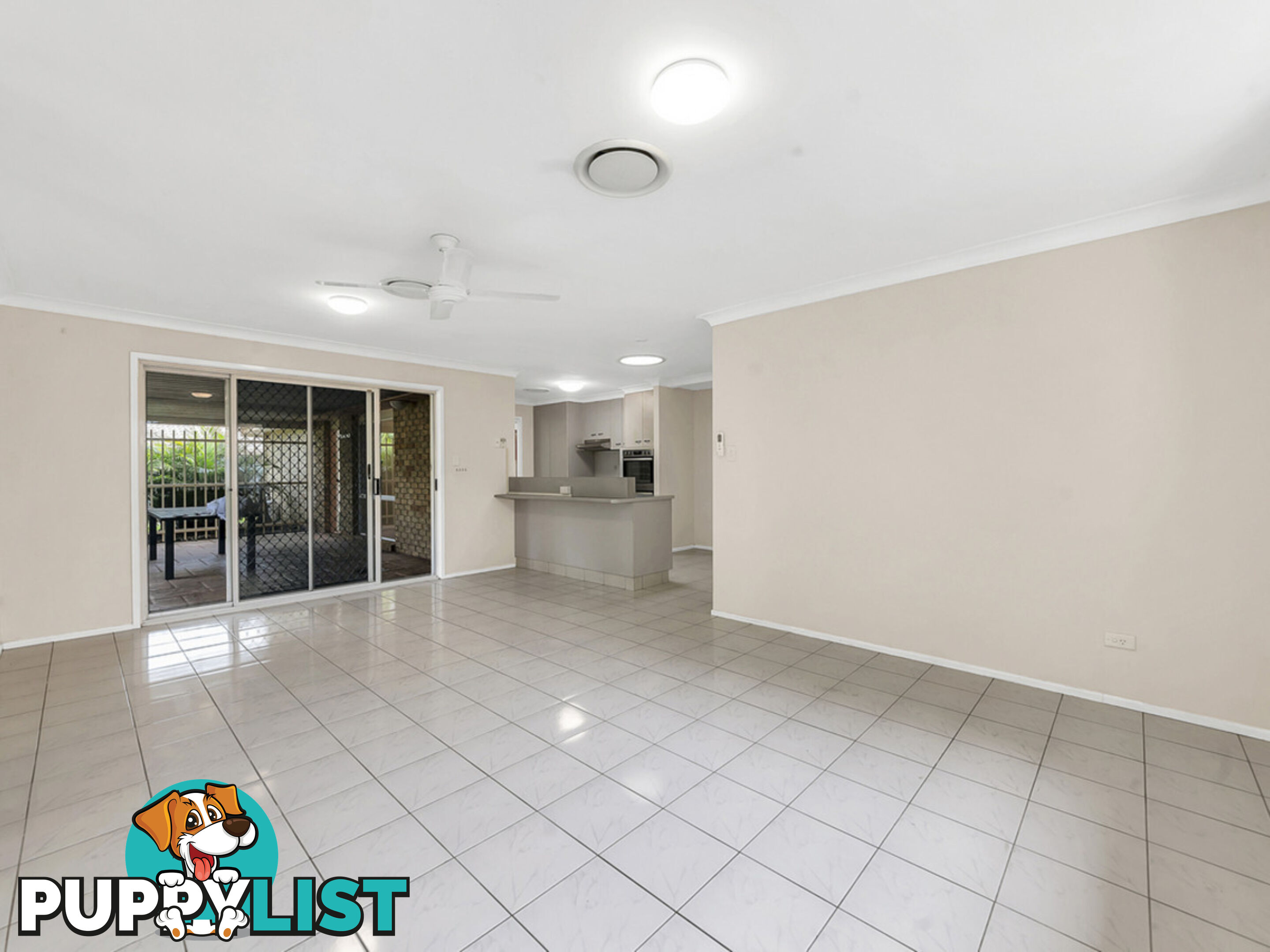 15 Kingston Way Raceview QLD 4305