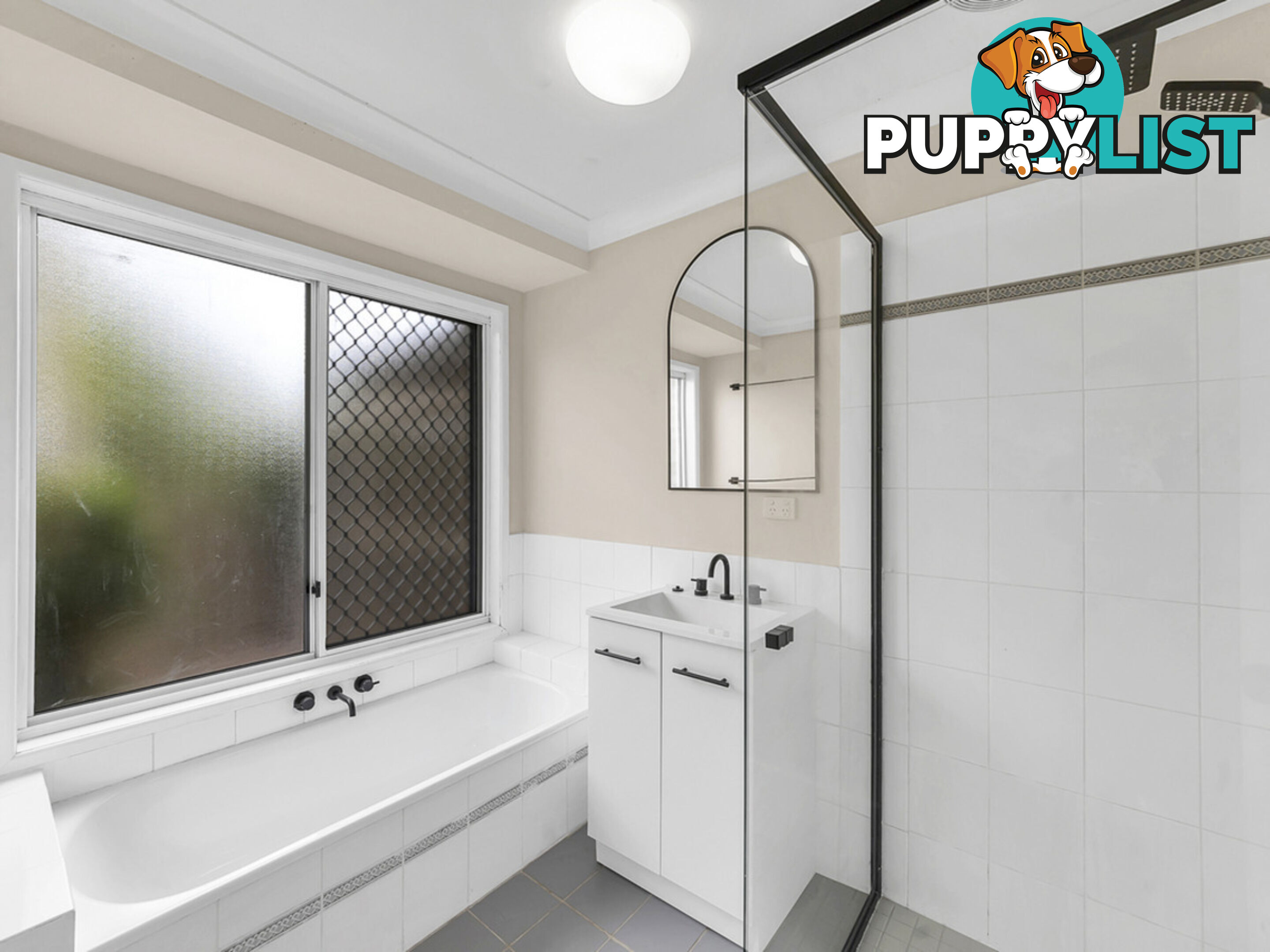 15 Kingston Way Raceview QLD 4305
