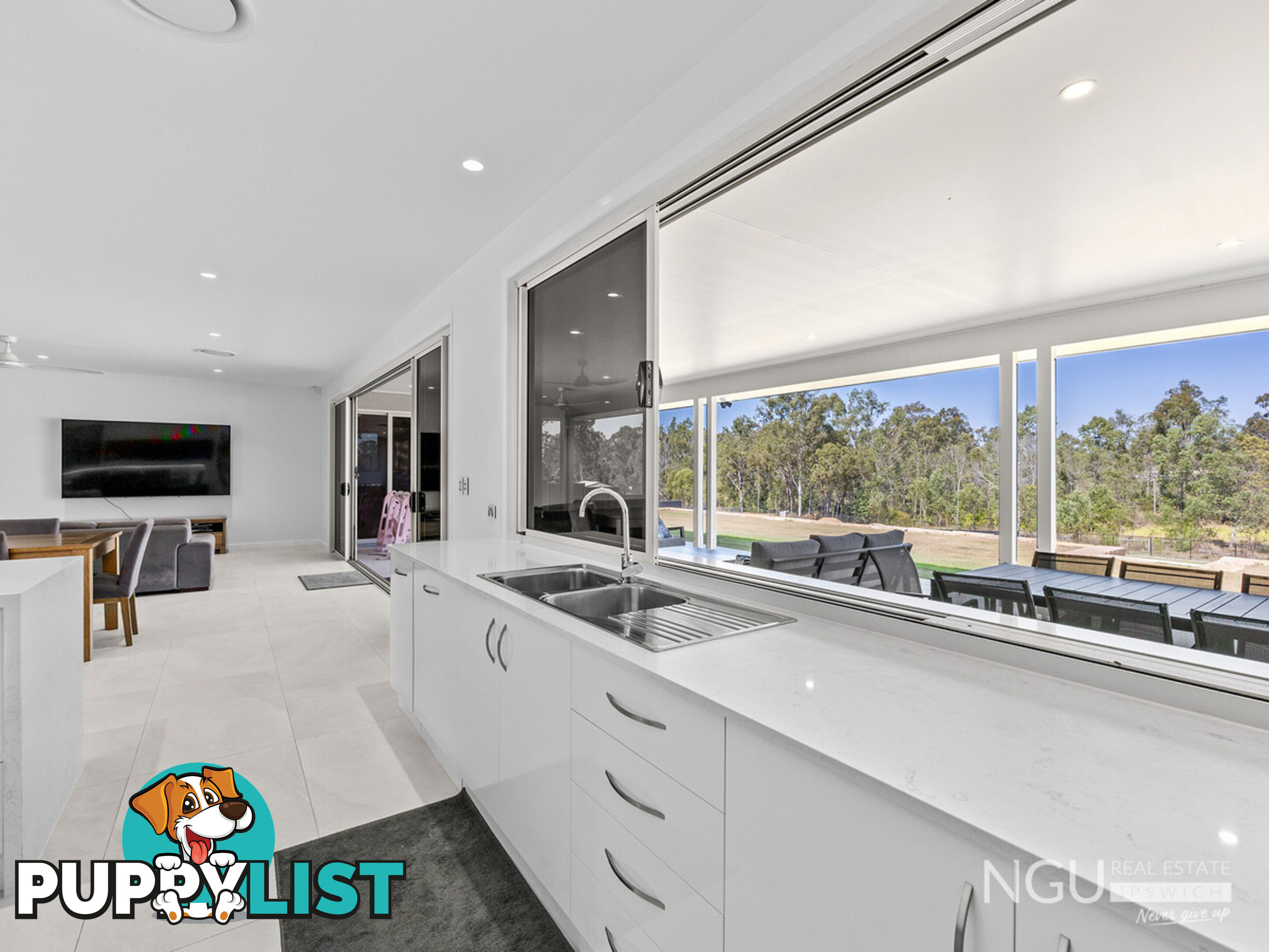 12 Campbell Court Blacksoil QLD 4306