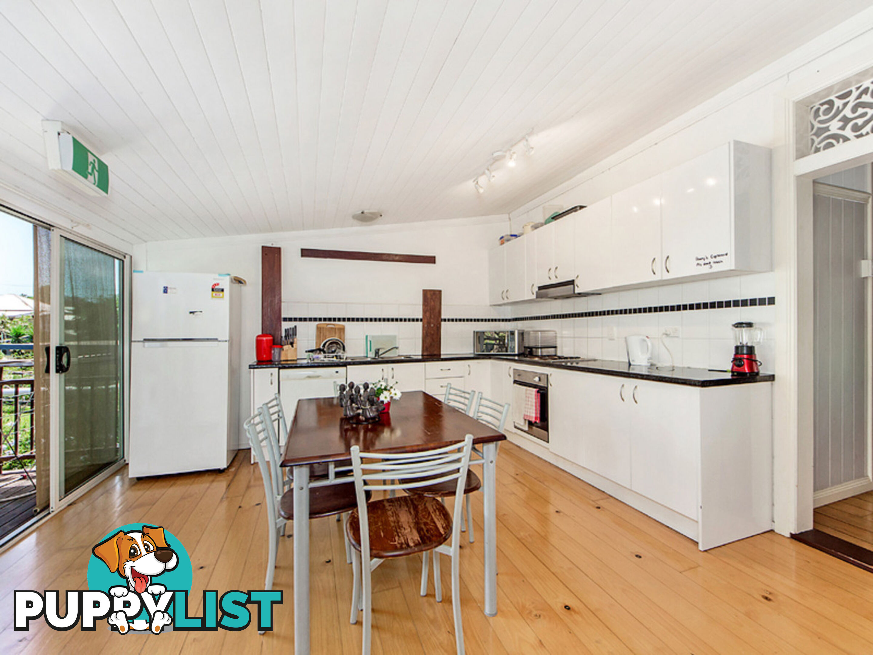 1 2 Railway Street EBBW VALE QLD 4304