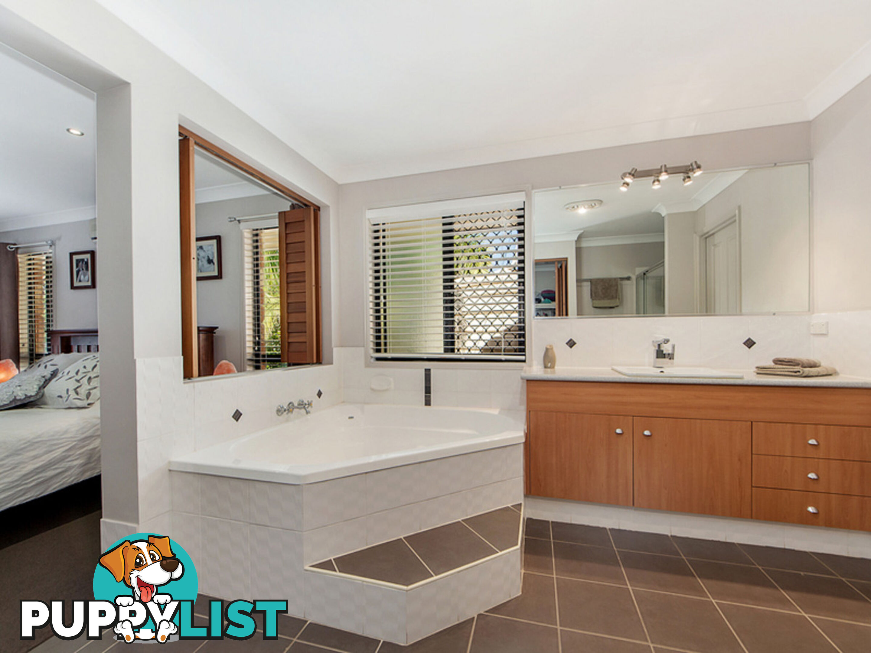 24 Carlock Promenade Karalee QLD 4306