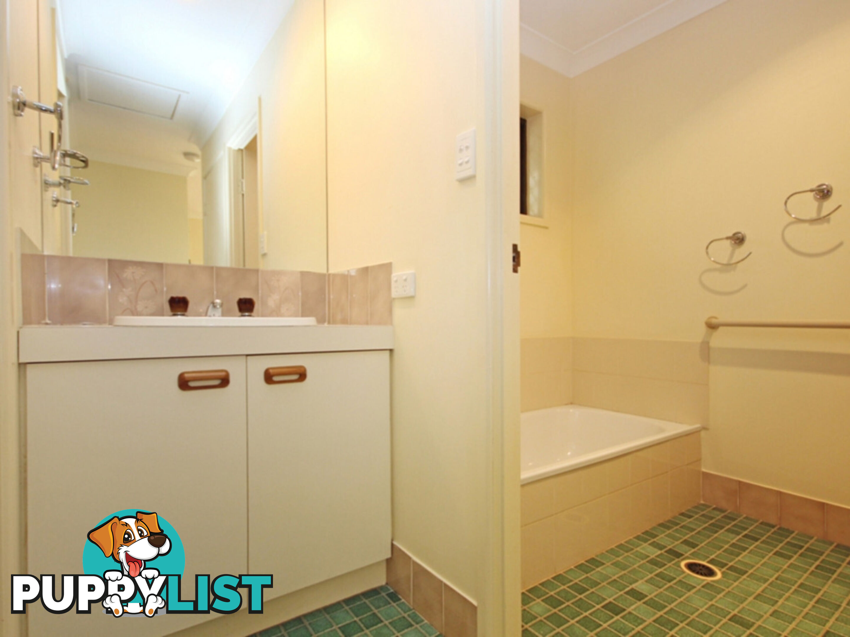 21 Connors Street North Ipswich QLD 4305