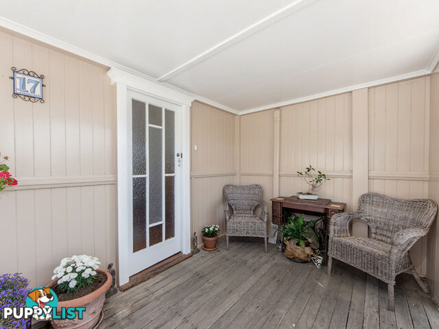 17 Joffre Street Booval QLD 4304