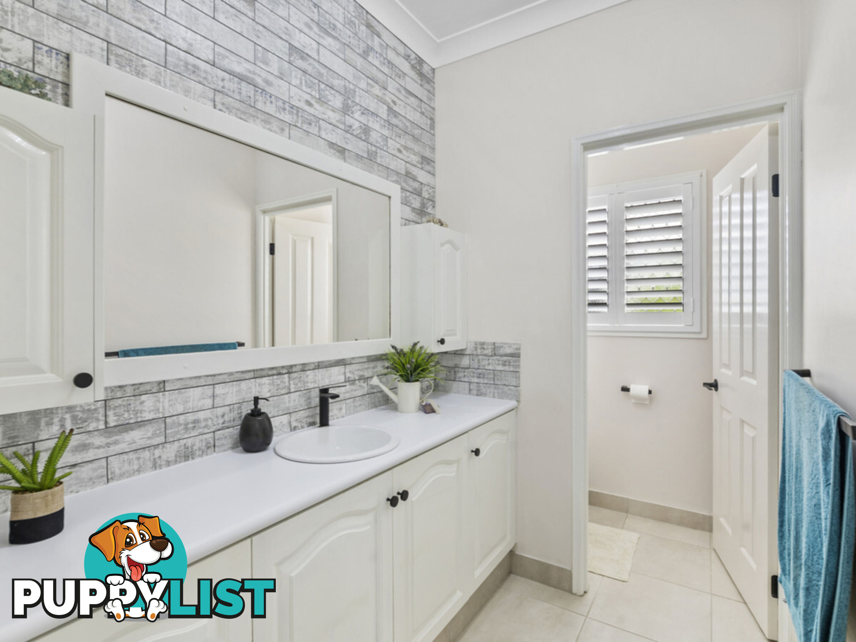 15 Willaroo Close Flinders View QLD 4305