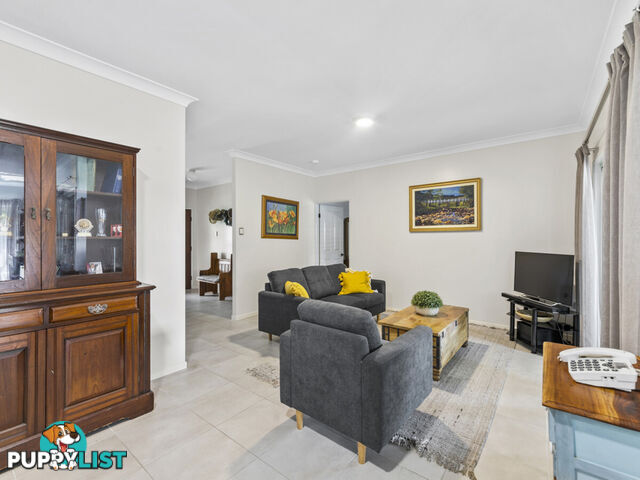 15 Willaroo Close Flinders View QLD 4305