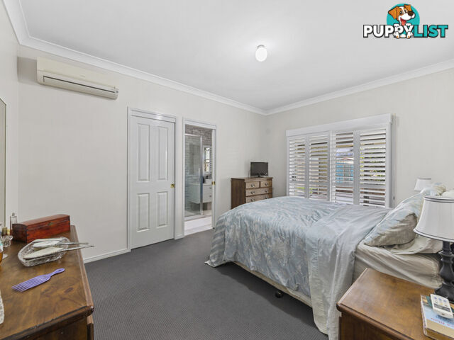 15 Willaroo Close Flinders View QLD 4305