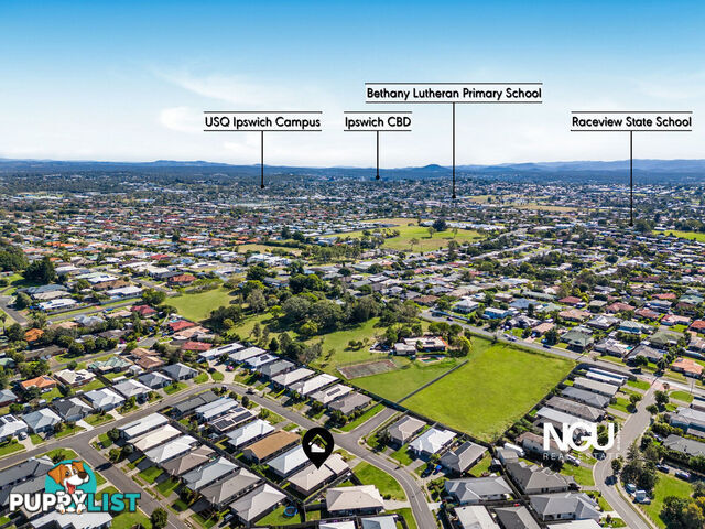 8 Wright Crescent Flinders View QLD 4305