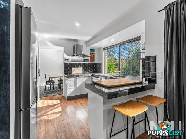 69 College Road Karana Downs QLD 4306