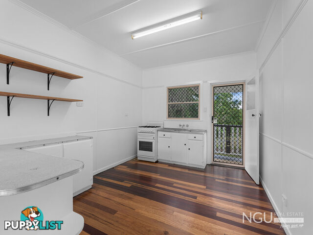 11 Soudan Street North Booval QLD 4304