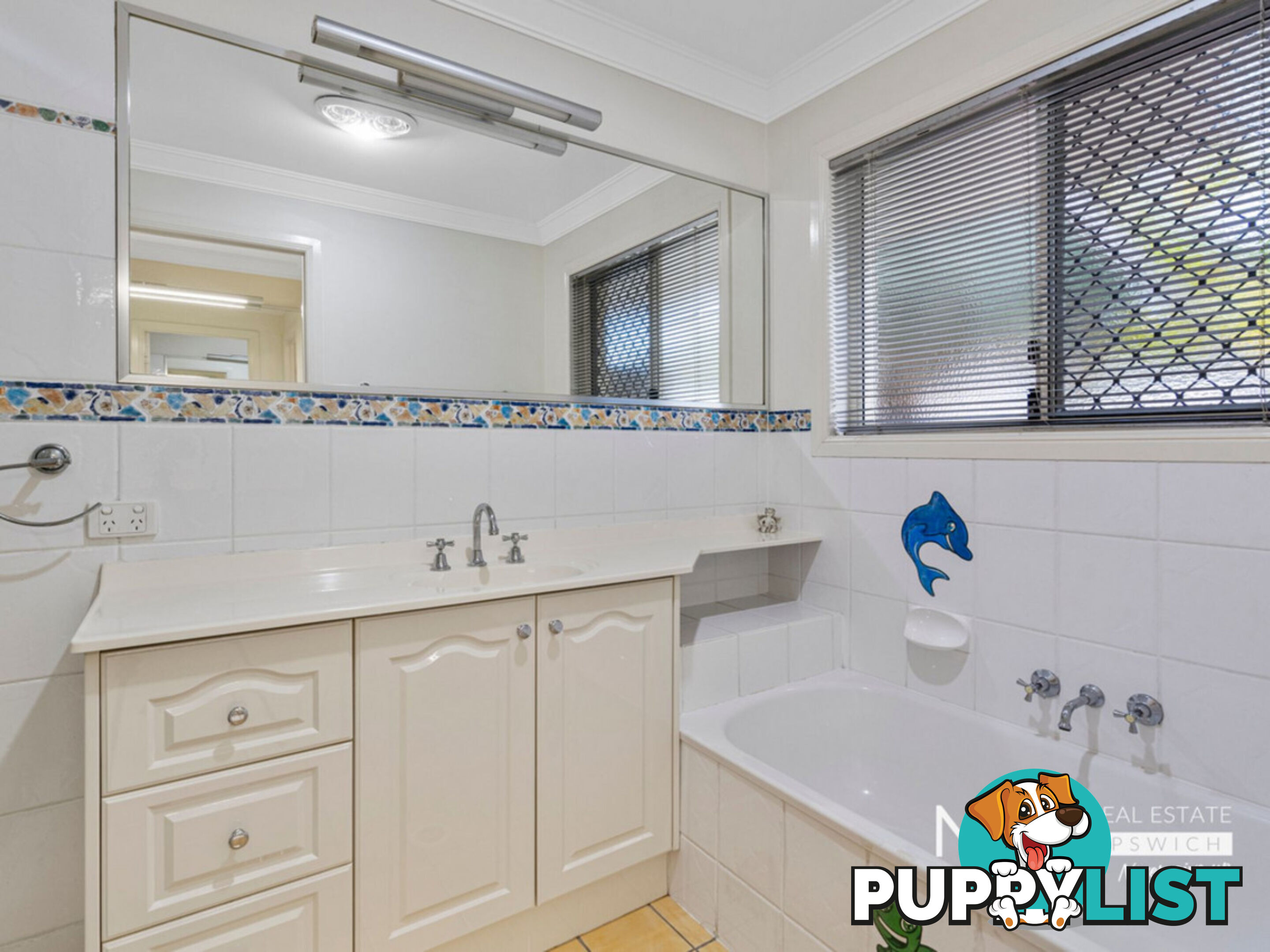 15 Alexandra Close Flinders View QLD 4305