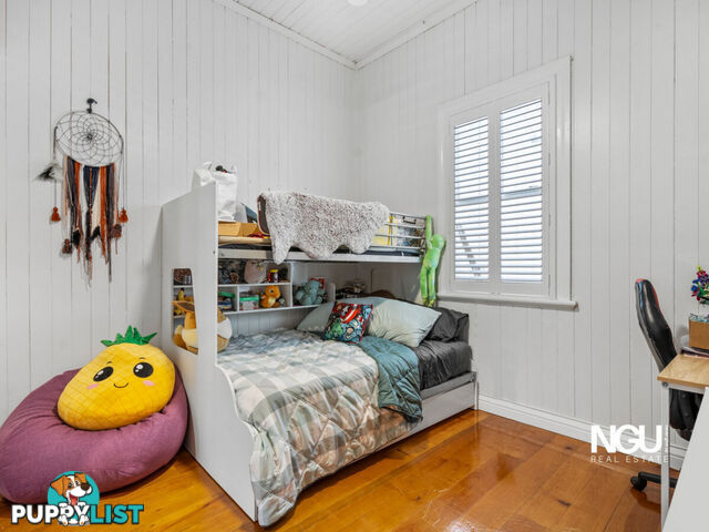 1 Law Street Bundamba QLD 4304