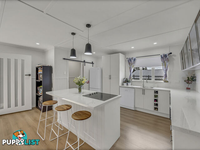 18 Edwards Street Eastern Heights QLD 4305