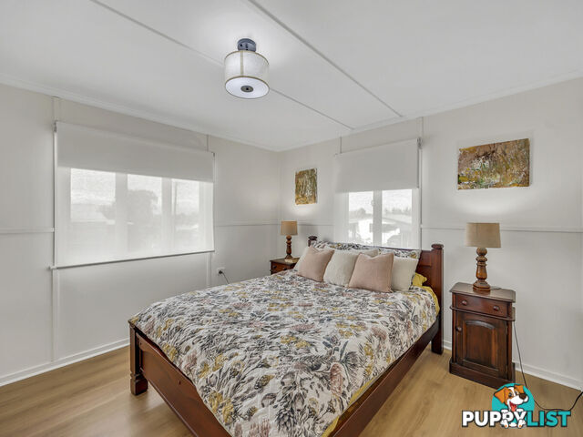 18 Edwards Street Eastern Heights QLD 4305