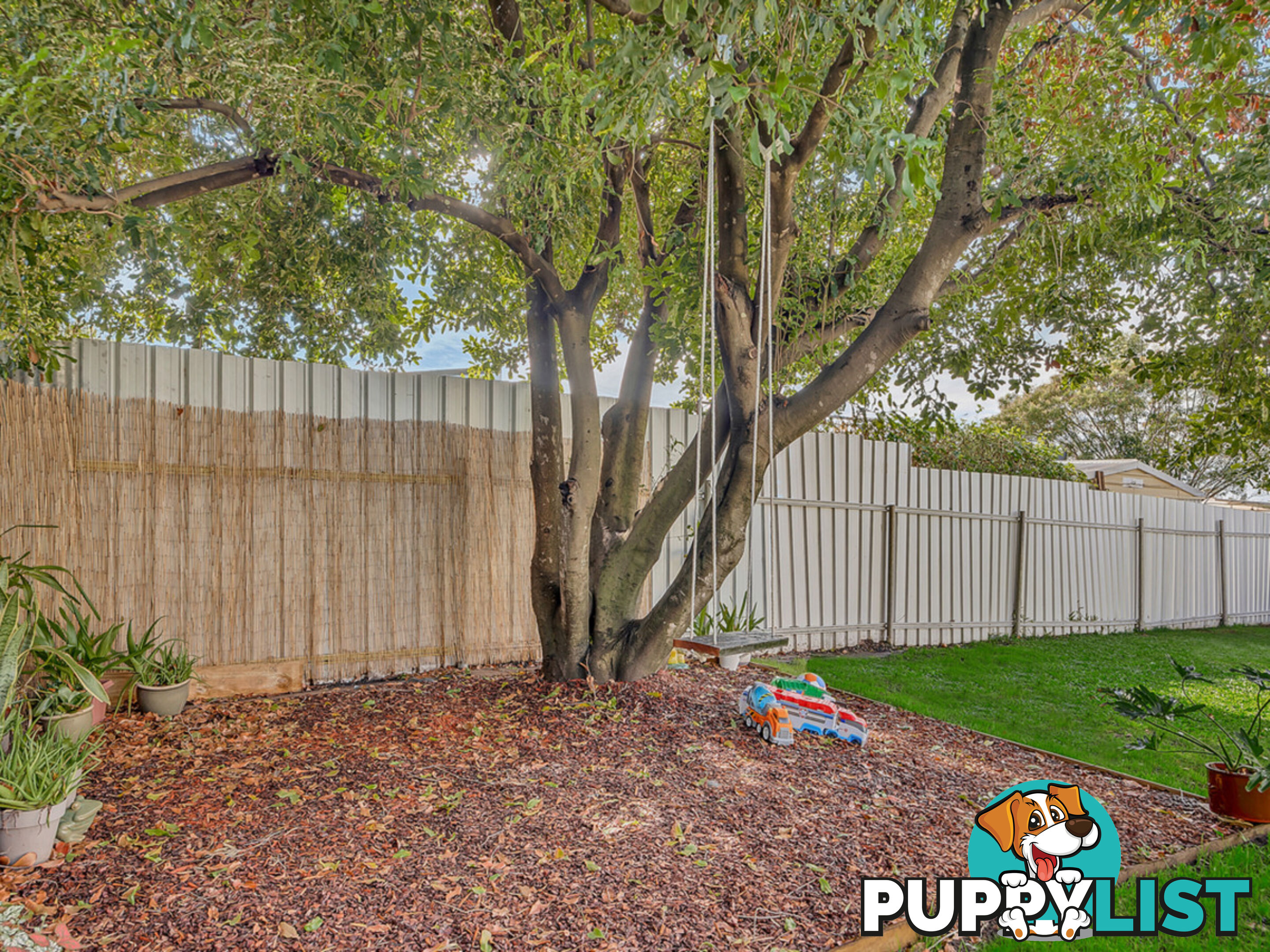 18 Edwards Street Eastern Heights QLD 4305