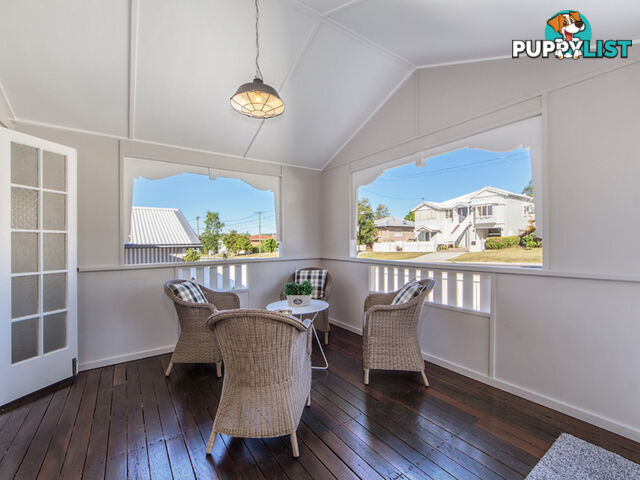 8 Clifton Street Booval QLD 4304