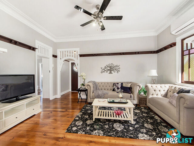 8 Clifton Street Booval QLD 4304