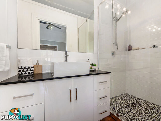 8 Clifton Street Booval QLD 4304