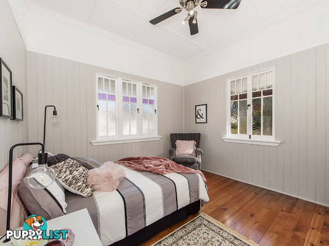 8 Clifton Street Booval QLD 4304