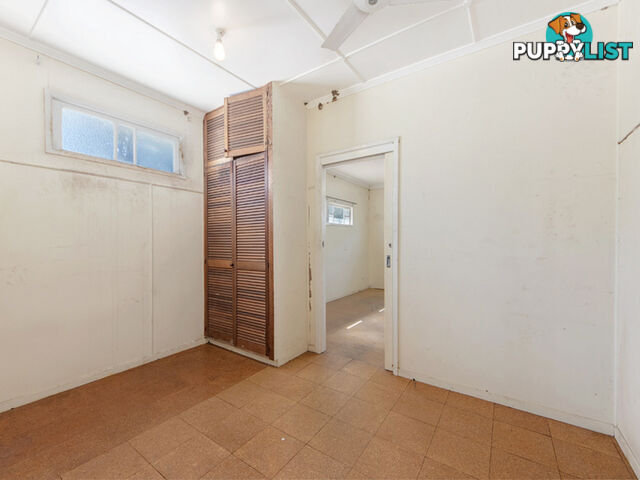 25 Emerald Street Brassall QLD 4305