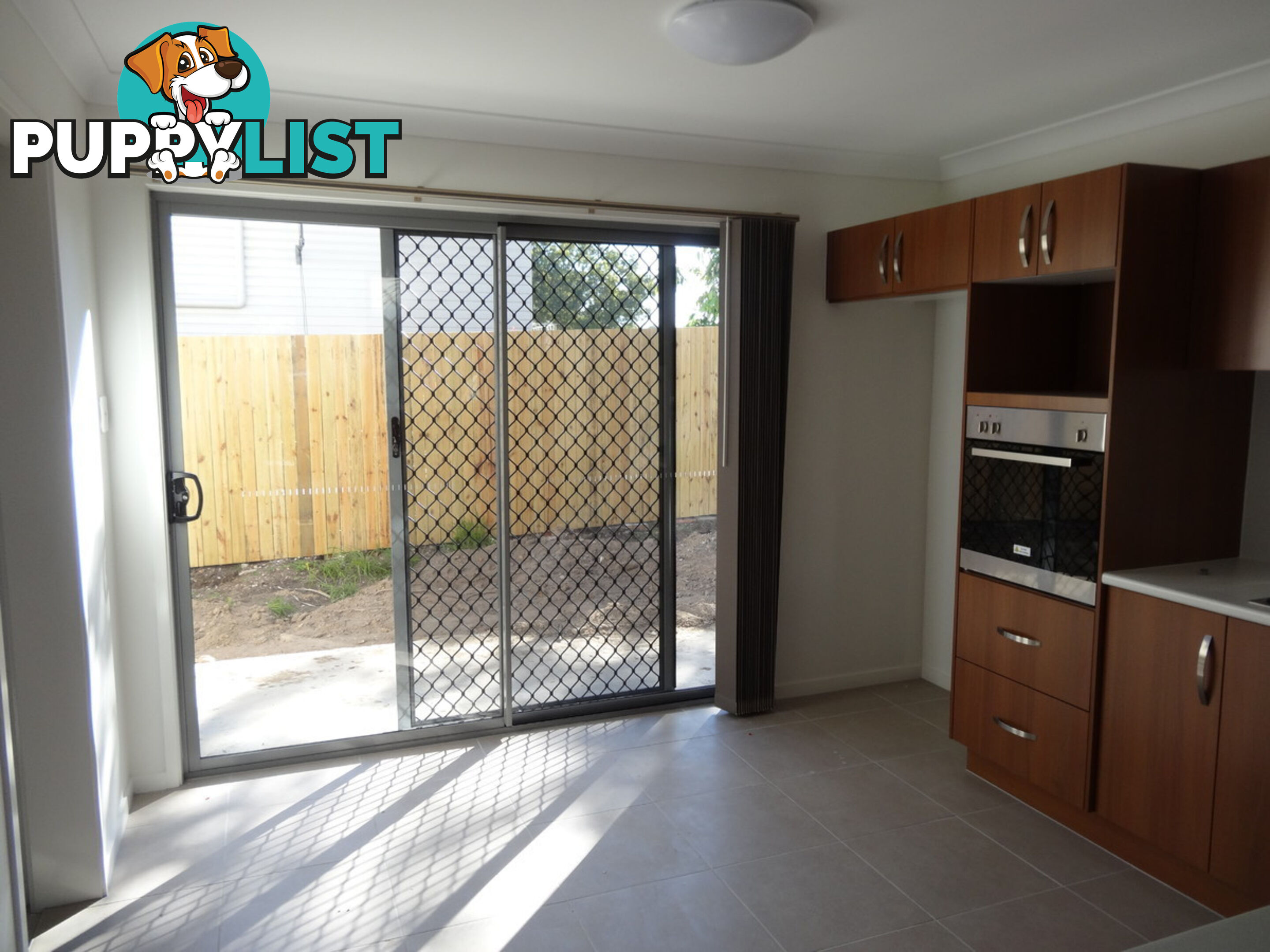 2 8A Short Street IPSWICH QLD 4305