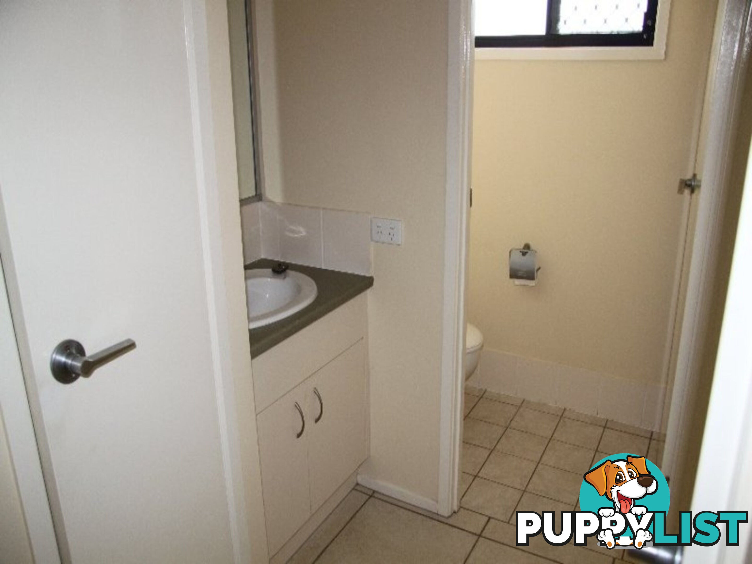 2 4 Lagoona Court CHURCHILL QLD 4305