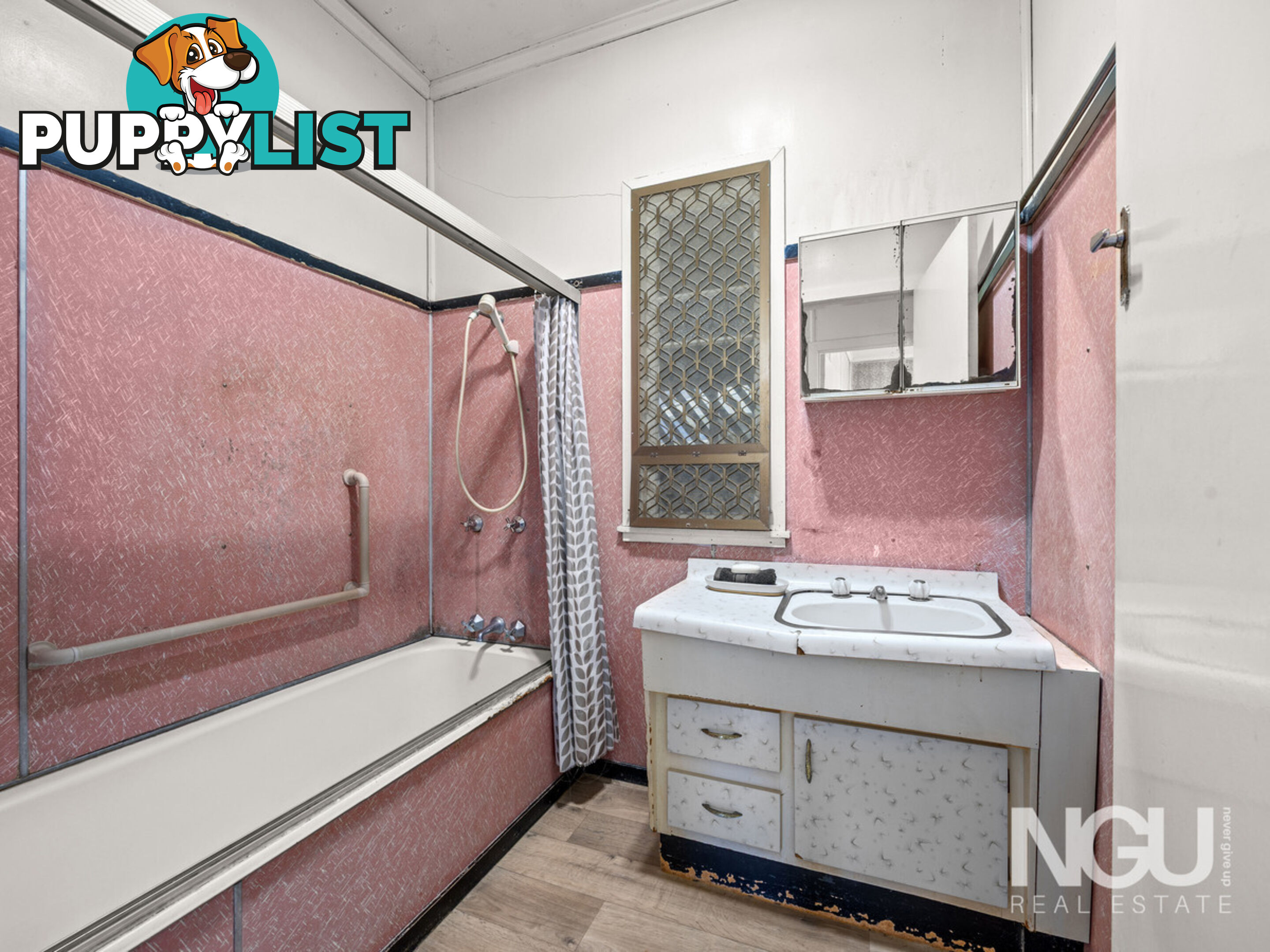 5 Vivian Street Eastern Heights QLD 4305