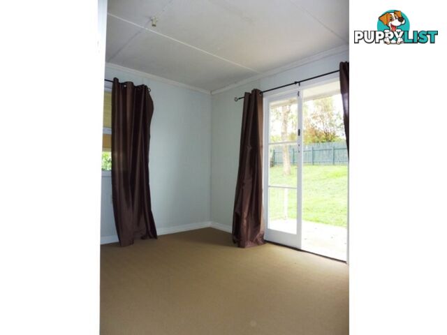 20 Clifton Street Booval QLD 4304