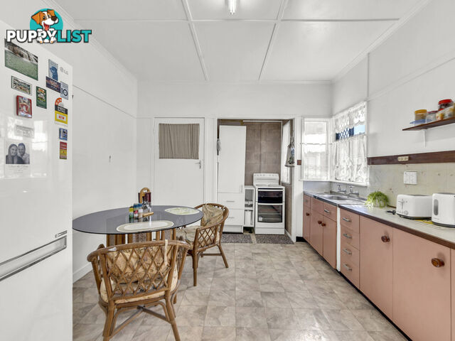 16 Casey Street Leichhardt QLD 4305