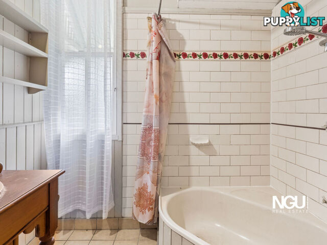 1B Fahy Street Brassall QLD 4305