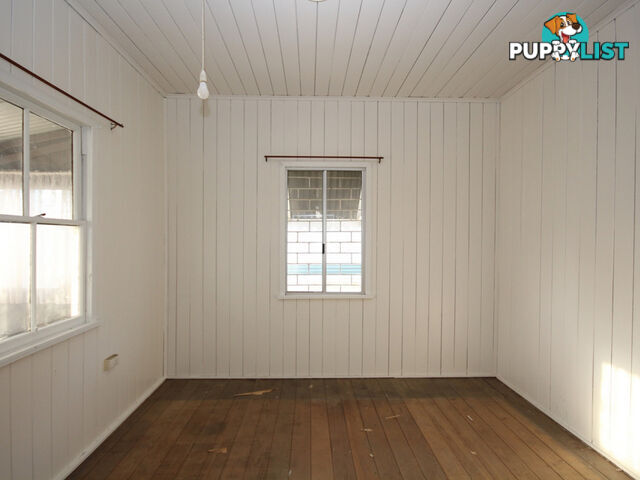 37 Bergin Street Booval QLD 4304