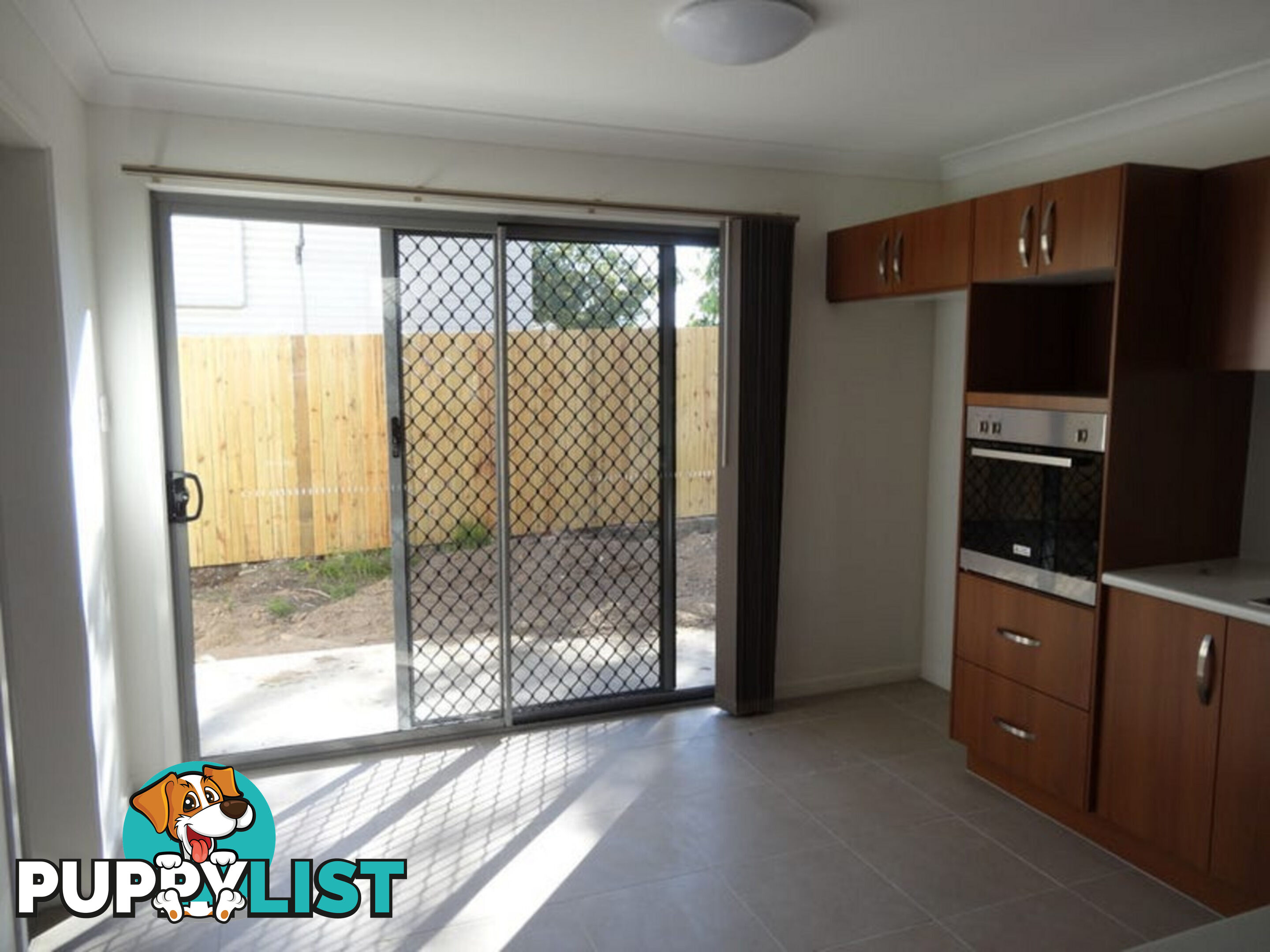 3 8A Short Street IPSWICH QLD 4305