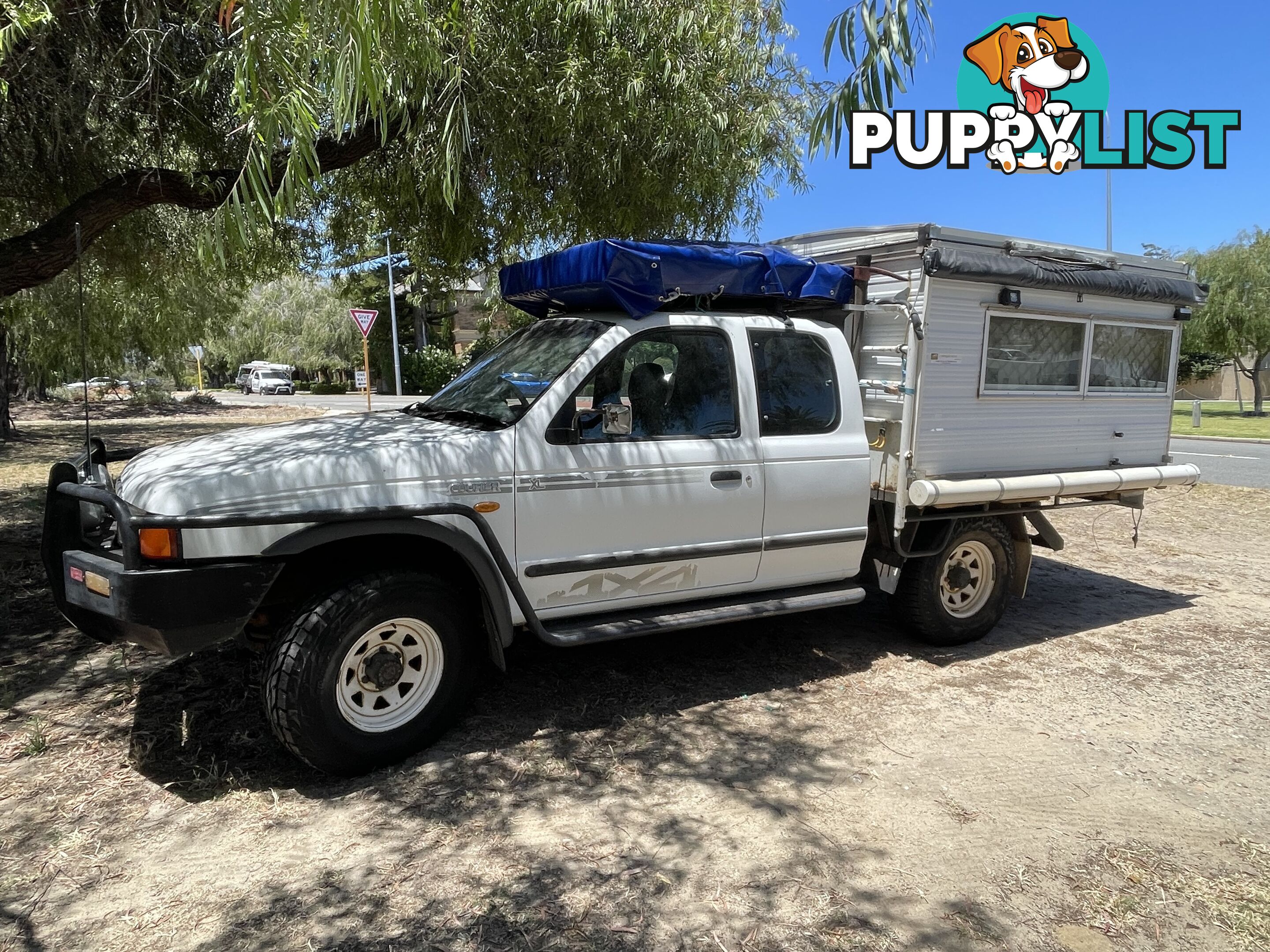 Pop-Up camper on Ford Courier 4x4 Diesel