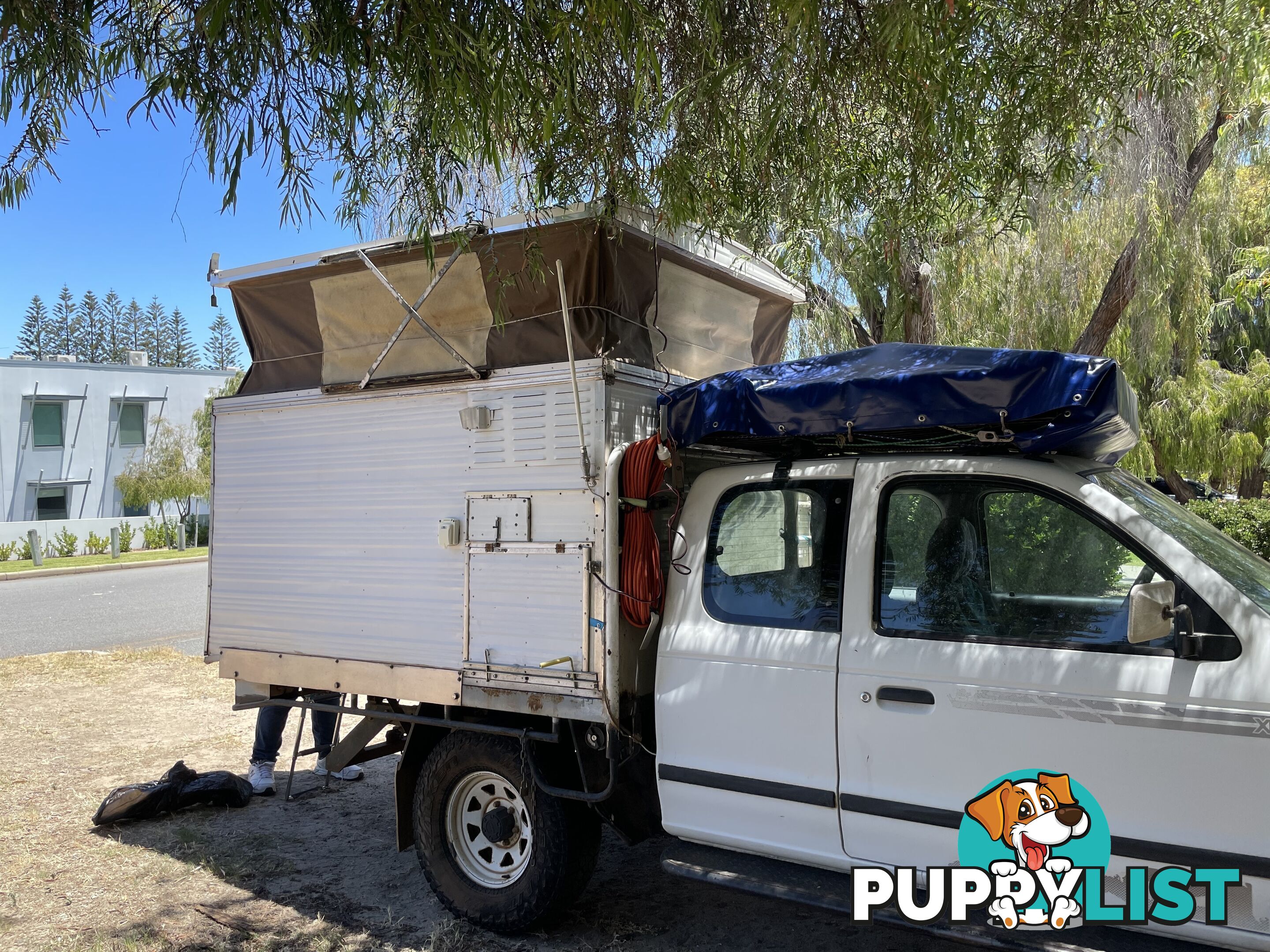 Pop-Up camper on Ford Courier 4x4 Diesel