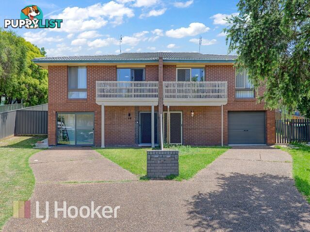 8 Button Close SINGLETON NSW 2330