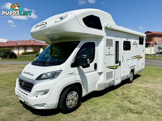 2016 Avan Ovation M4 â HUGE STORAGE â LOW KMâS