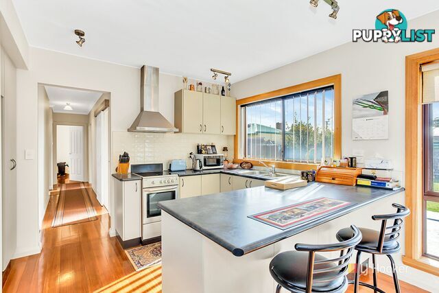 15 Jenner Street WYNYARD TAS 7325