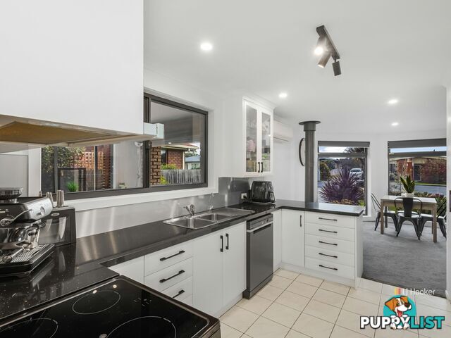 2 McArthur Street WYNYARD TAS 7325