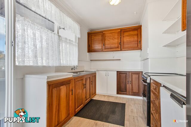 82 Simpson Street SOMERSET TAS 7322