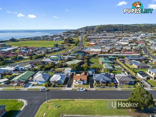 8 Arthur Street SOMERSET TAS 7322