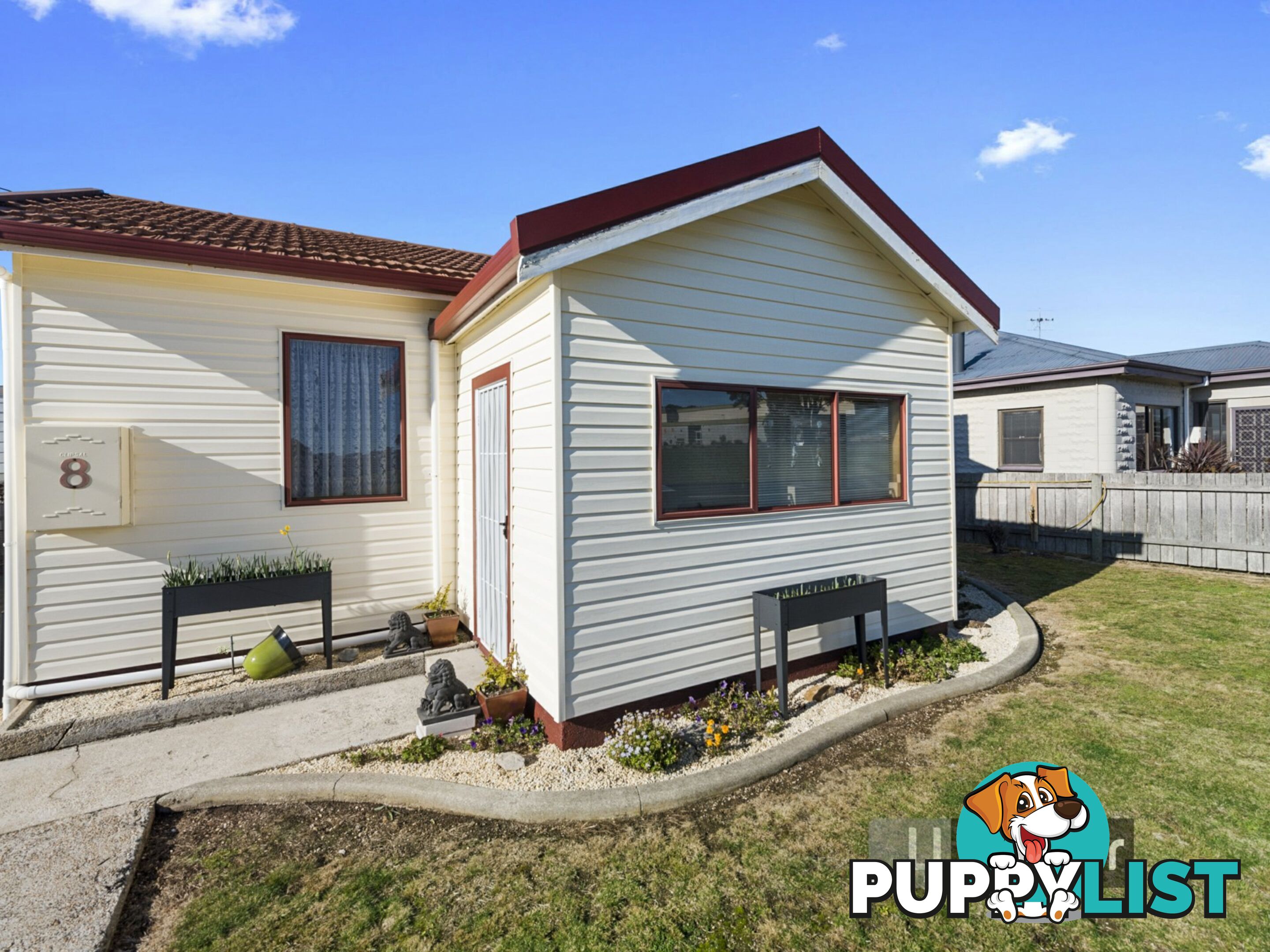 8 Arthur Street SOMERSET TAS 7322