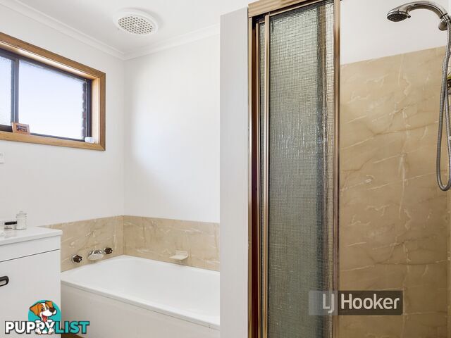 Unit 1/11 Freestone Crescent WYNYARD TAS 7325