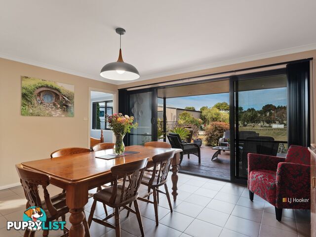 17 Sandy Crescent WYNYARD TAS 7325