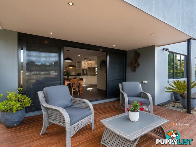 17 Sandy Crescent WYNYARD TAS 7325