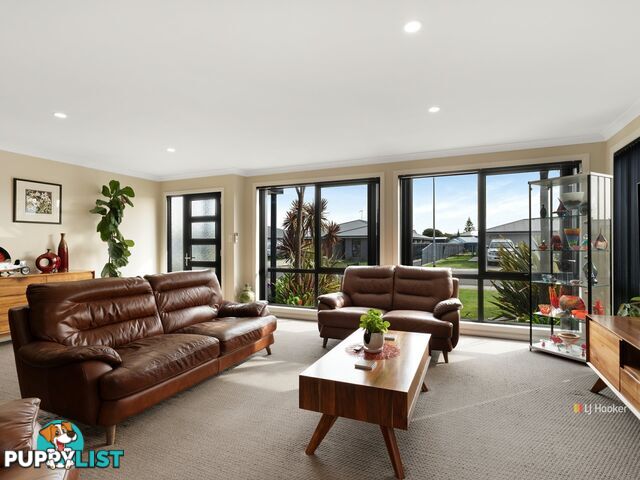 17 Sandy Crescent WYNYARD TAS 7325