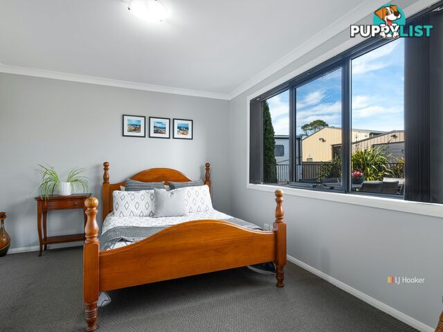 17 Sandy Crescent WYNYARD TAS 7325