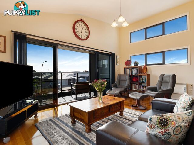 17 Sandy Crescent WYNYARD TAS 7325