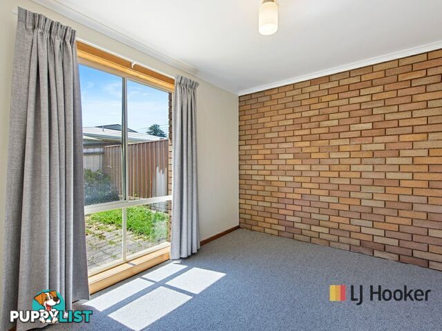 Unit 2/5 Bridge Street WYNYARD TAS 7325