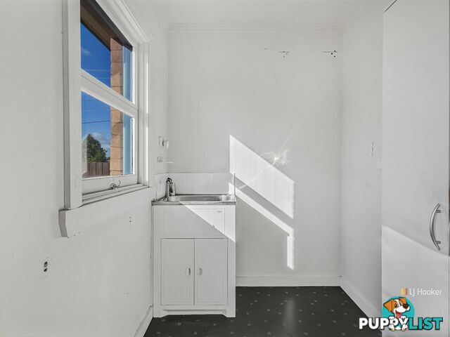 27 Gibbons Street WYNYARD TAS 7325